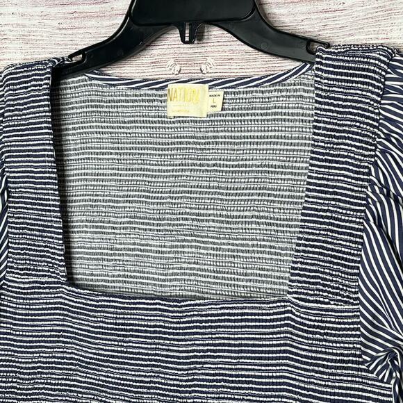Nation LTD Samira Smocked Tee Navy Stripe Puff Sleeve Top Size Large New - Picture 8 of 12